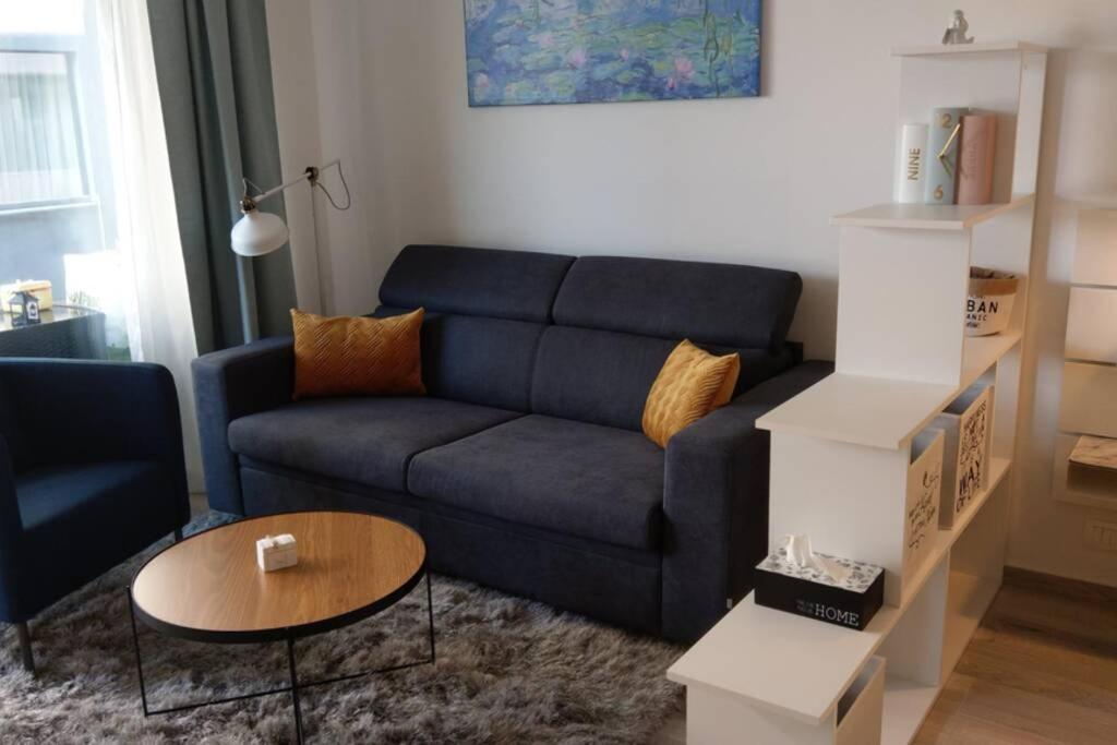 Maria, Modern With Private Parking